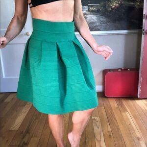 H&M green skirt fun flirty